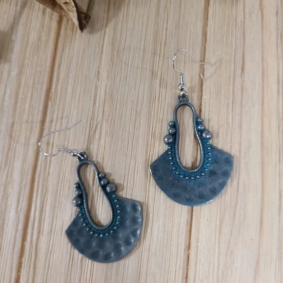 🥳🥳NEW🥳🥳GORGEOUS!! Vintage Boho Dangle Earrings 🥳🥳 - Picture 12 of 14